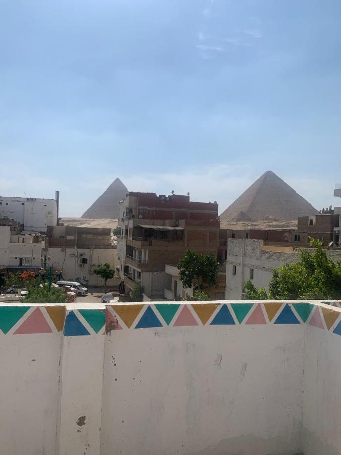 Pyramids Home Guest House Kafret el-Gabal Exteriör bild