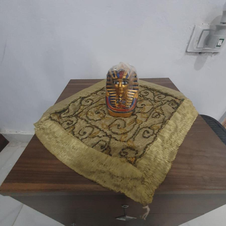 Pyramids Home Guest House Kafret el-Gabal Exteriör bild