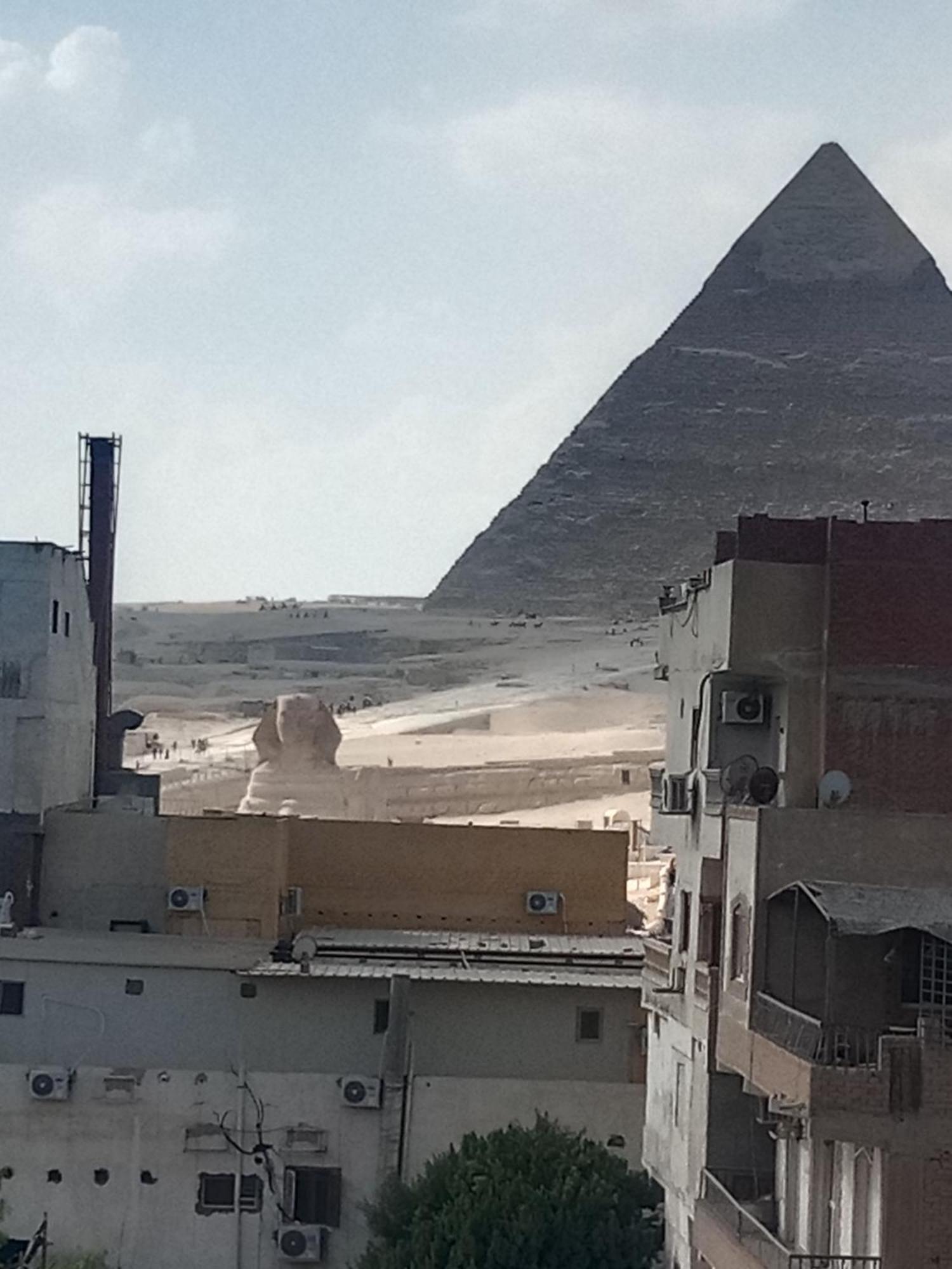 Pyramids Home Guest House Kafret el-Gabal Exteriör bild